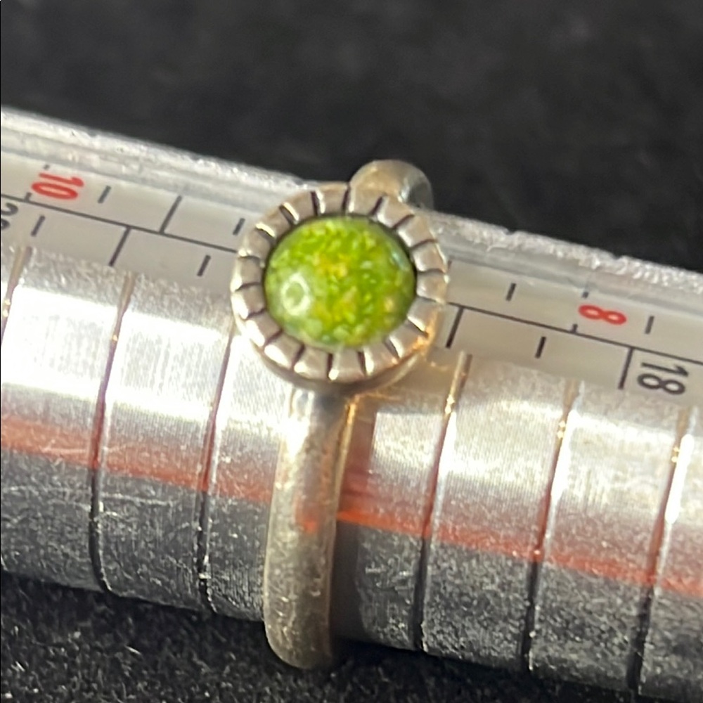 925 VINTAGE GREEN STONE RING